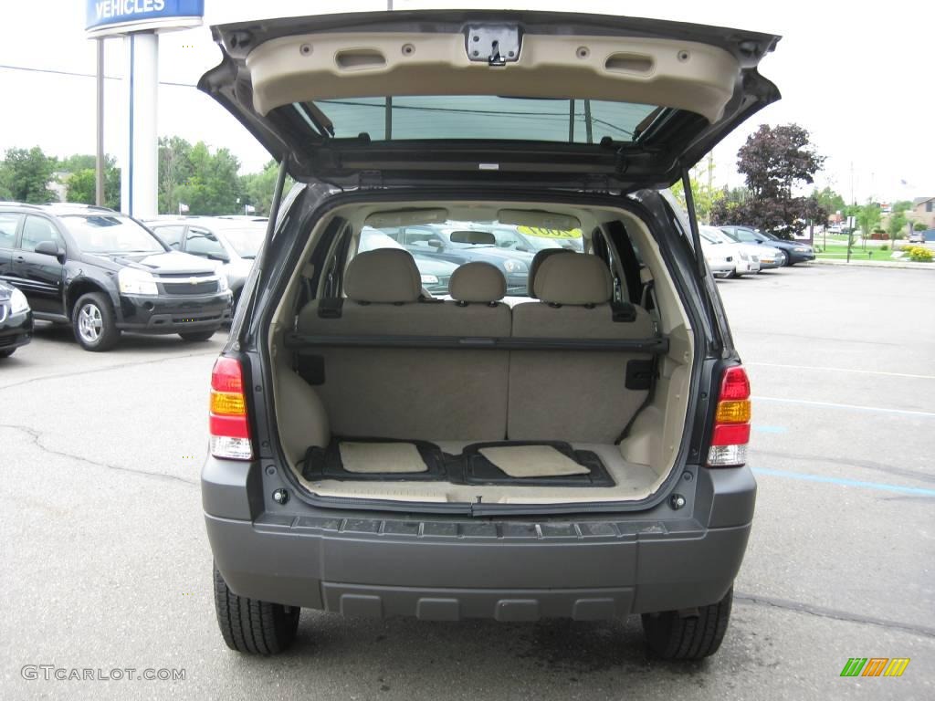 2007 Escape XLT 4WD - Dark Stone Metallic / Medium/Dark Pebble photo #20