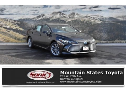 2019 Toyota Avalon Hybrid XLE Data, Info and Specs