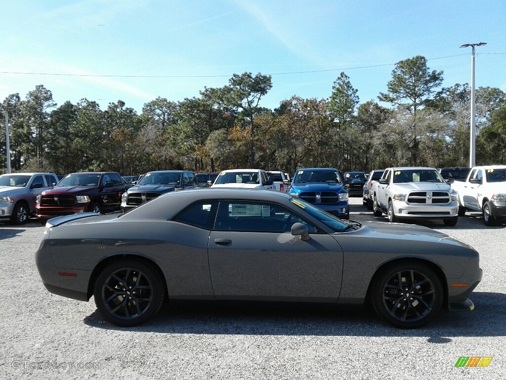 2019 Challenger GT - Destroyer Gray / Black photo #6
