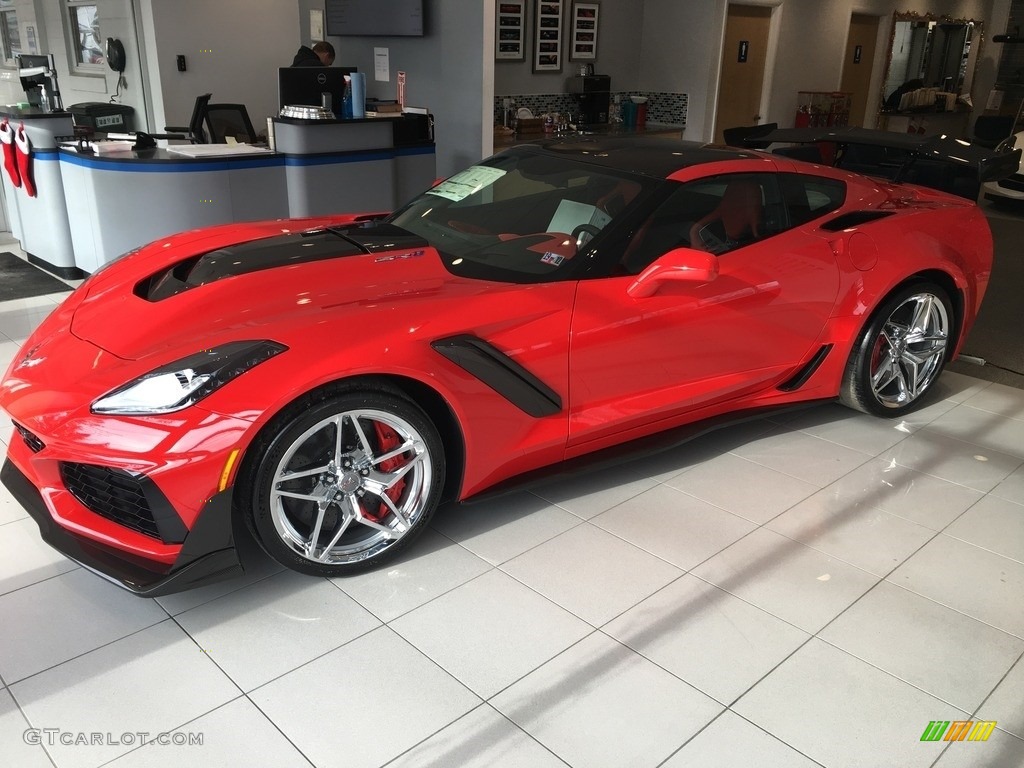 2019 Corvette ZR1 Coupe - Torch Red / Adrenaline Red photo #15