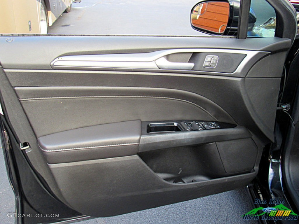 2014 Fusion Titanium - Tuxedo Black / Charcoal Black photo #25