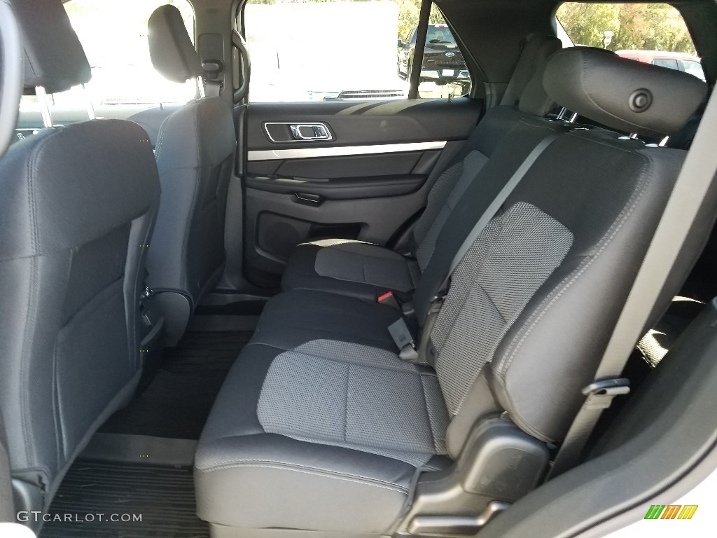2019 Explorer XLT - Ingot Silver / Medium Black photo #10