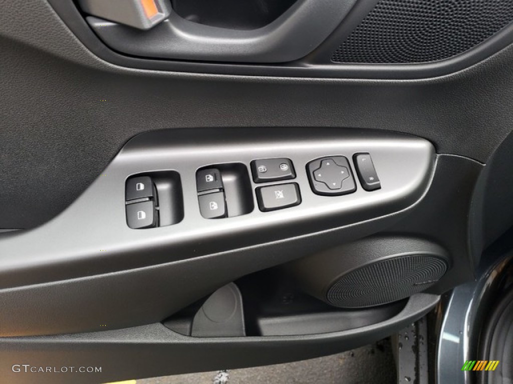 2019 Hyundai Kona SEL AWD Controls Photo #131127041