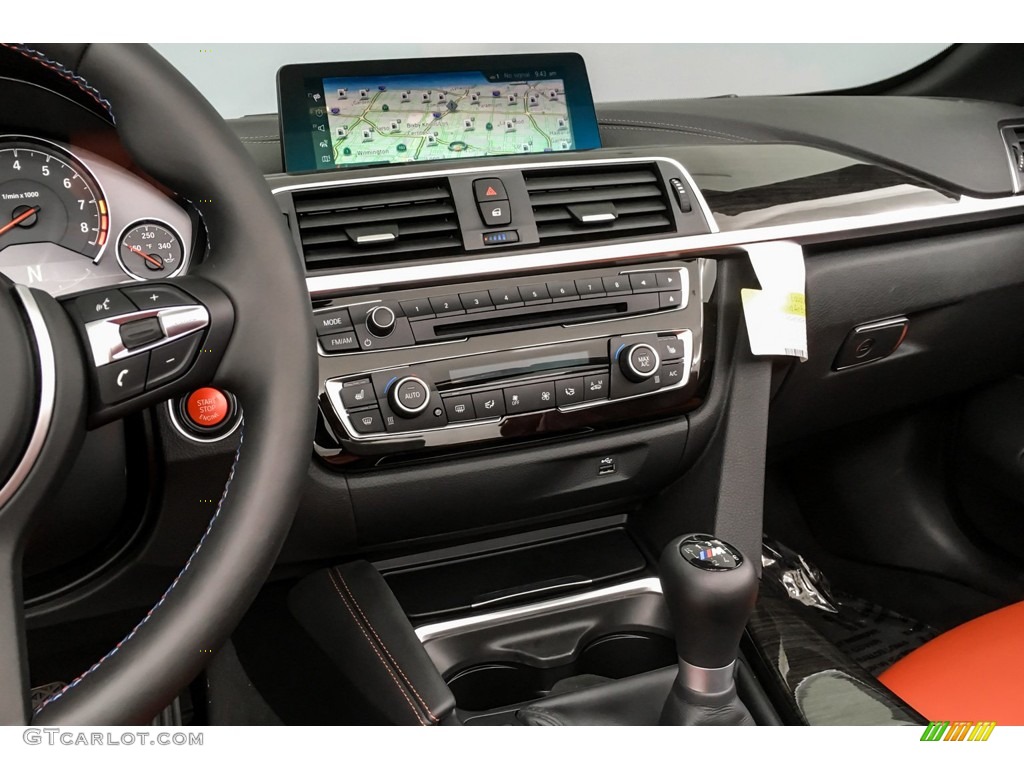 2018 BMW M4 Convertible Controls Photo #131127415
