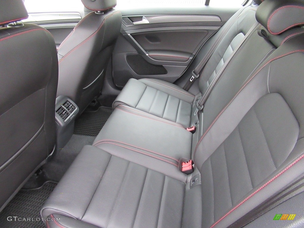 Titan Black Interior 2018 Volkswagen Golf GTI SE Photo #131127578