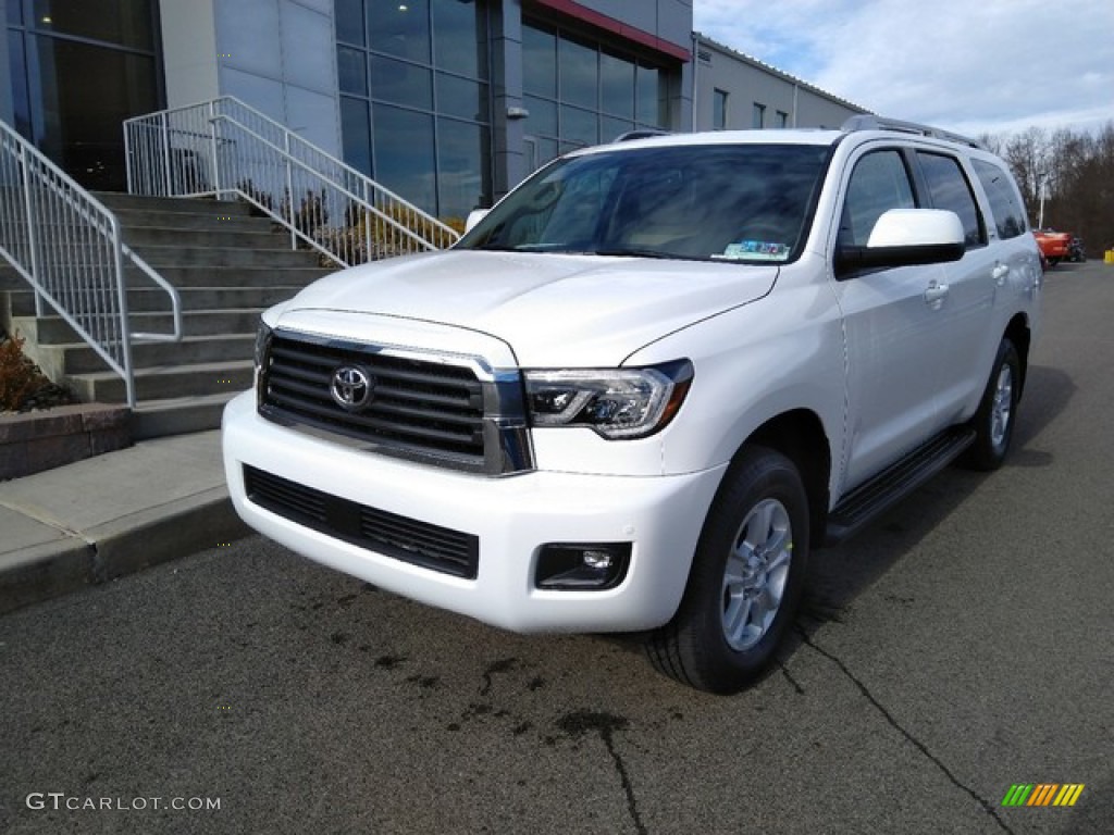 2019 Toyota Sequoia SR5 4x4 Exterior Photos