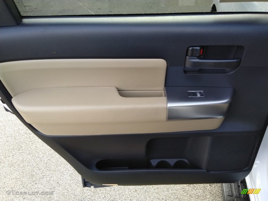 2019 Toyota Sequoia SR5 4x4 Door Panel Photos