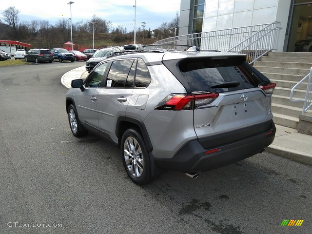 2019 RAV4 XLE AWD - Silver Sky Metallic / Black photo #3