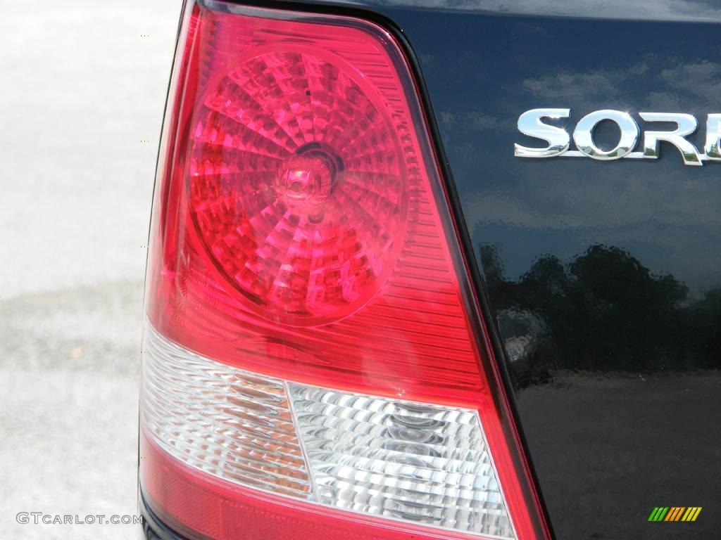 2004 Sorento LX - Ebony Black / Gray photo #10
