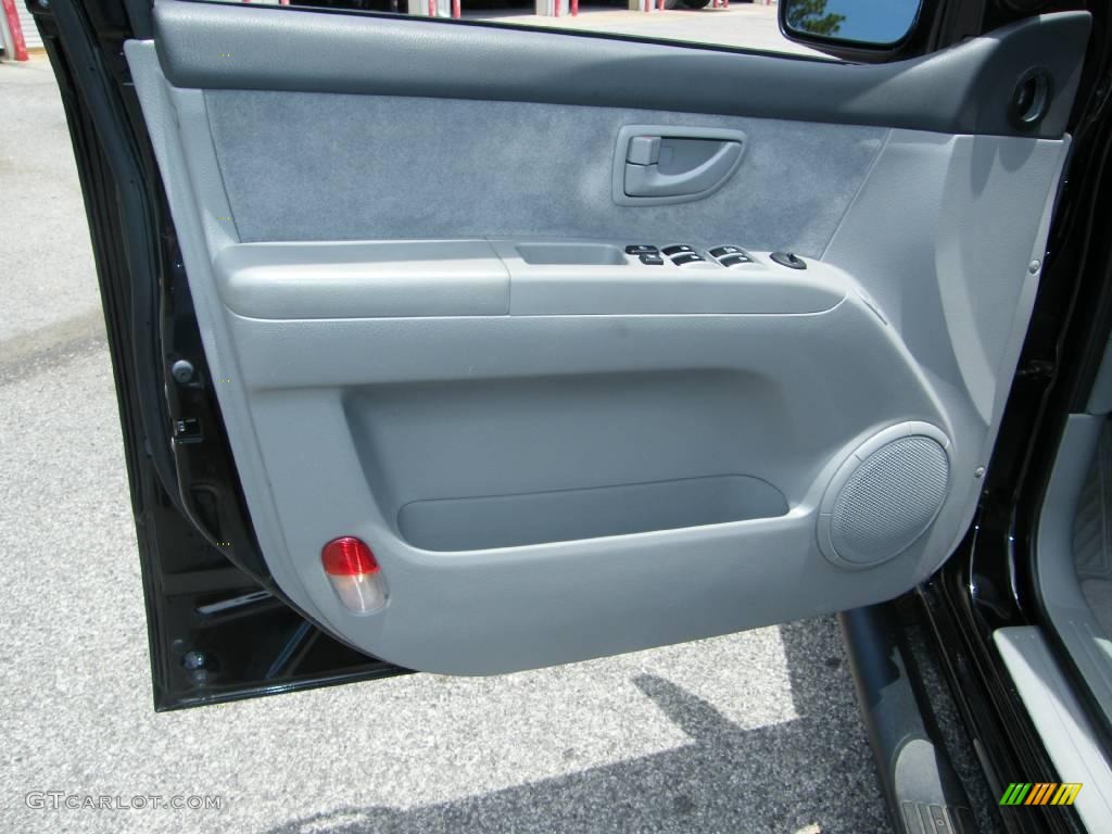 2004 Sorento LX - Ebony Black / Gray photo #17