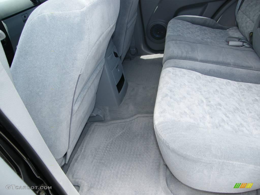 2004 Sorento LX - Ebony Black / Gray photo #22