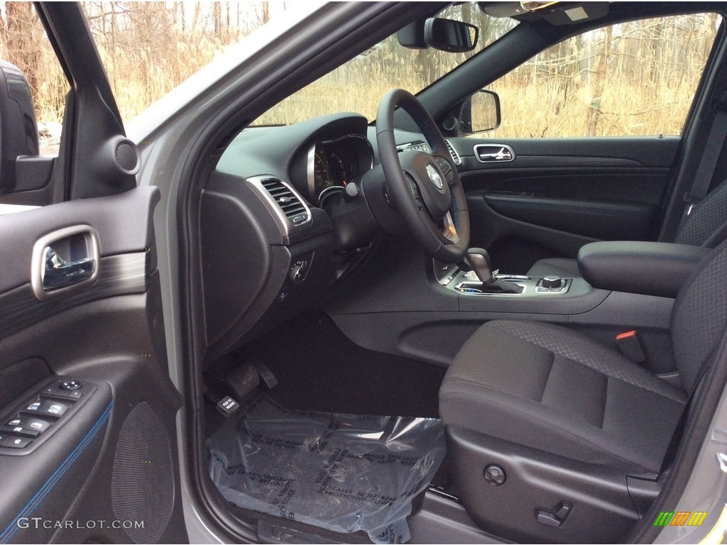 2019 Grand Cherokee Upland 4x4 - Sting-Gray / Black photo #9