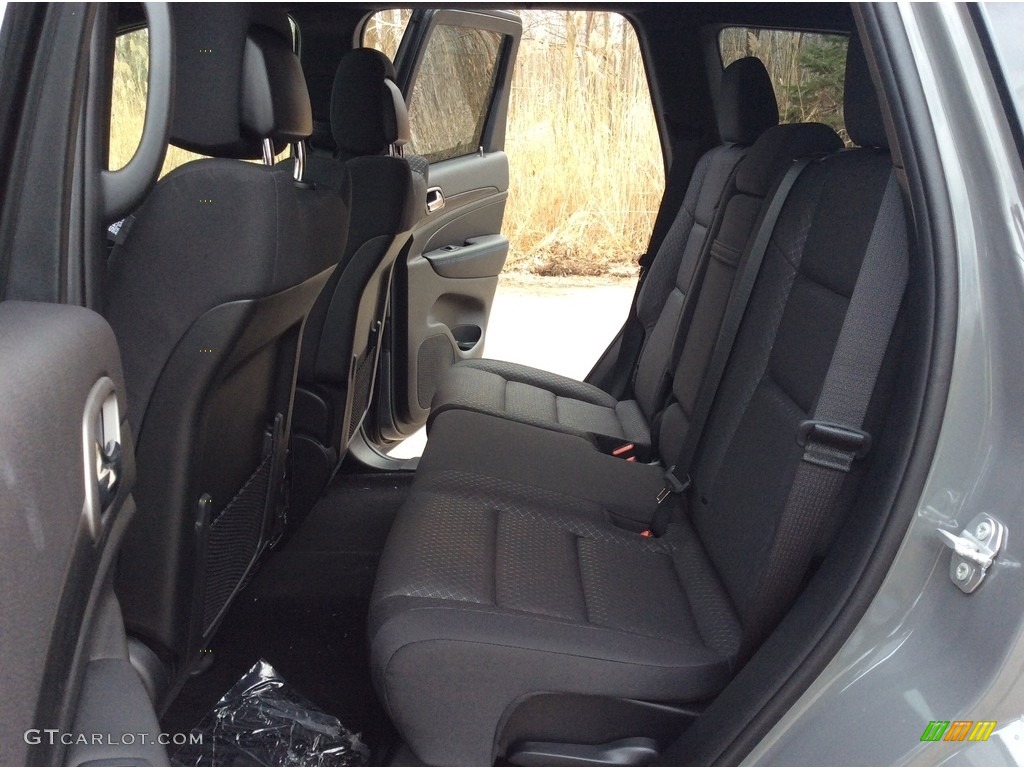 2019 Grand Cherokee Upland 4x4 - Sting-Gray / Black photo #18