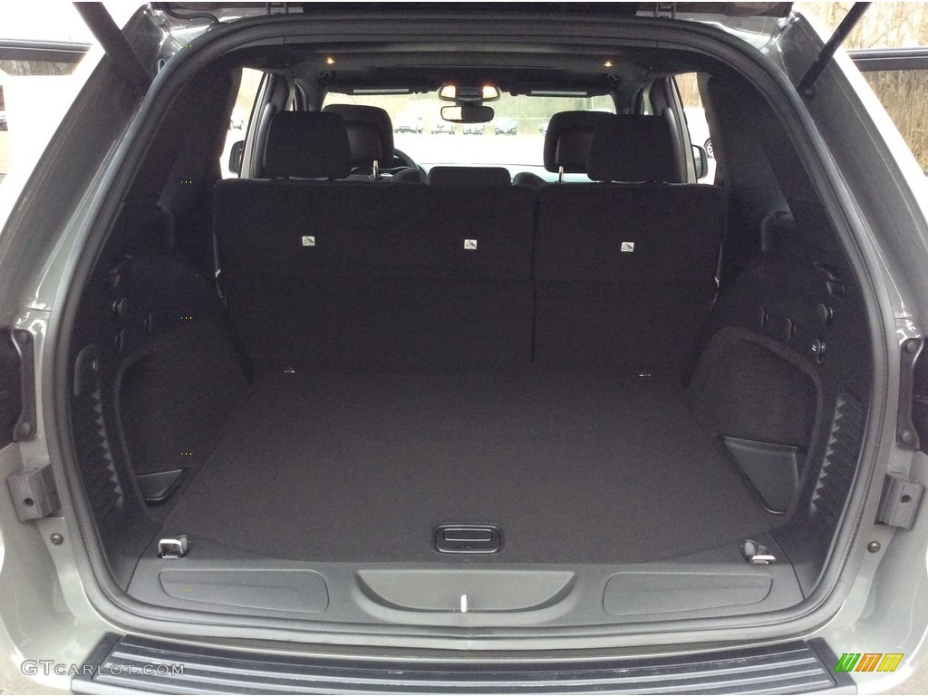 2019 Grand Cherokee Upland 4x4 - Sting-Gray / Black photo #19