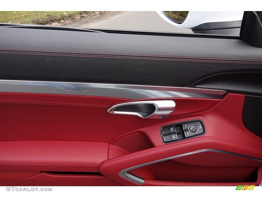 2019 Porsche 718 Boxster GTS Door Panel Photos