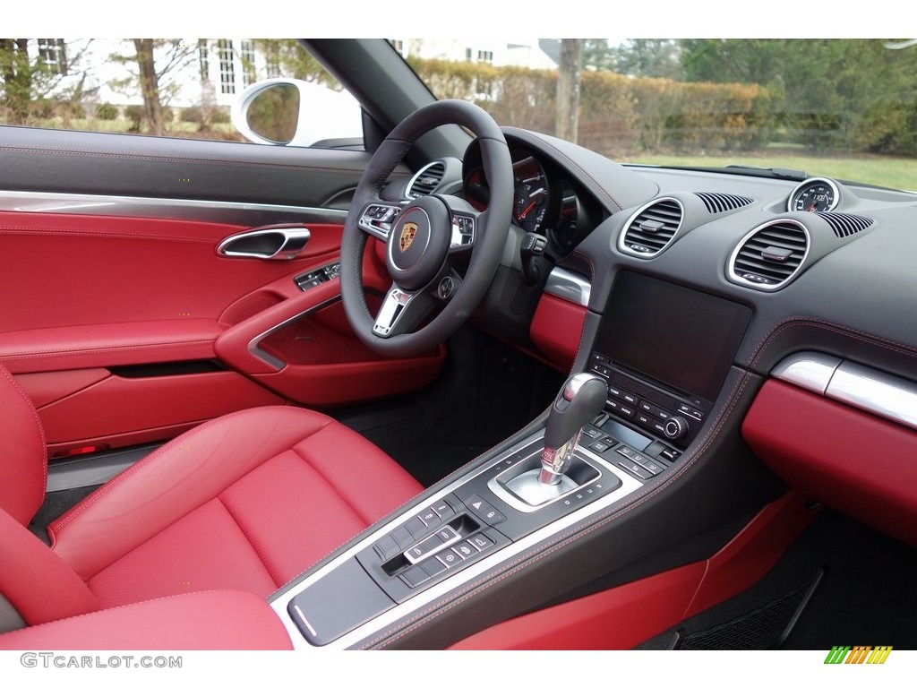 2019 Porsche 718 Boxster GTS Black/Bordeaux Red Dashboard Photo #131140438