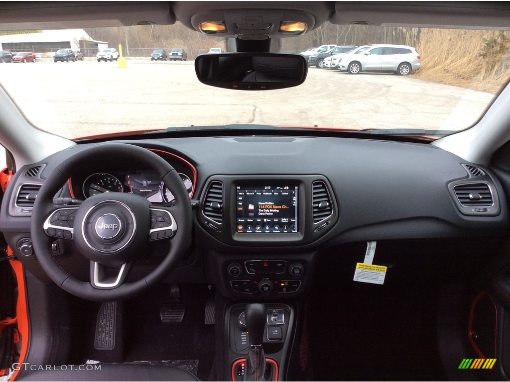 2019 Jeep Compass Trailhawk 4x4 Black/Ruby Dashboard Photo #131140772