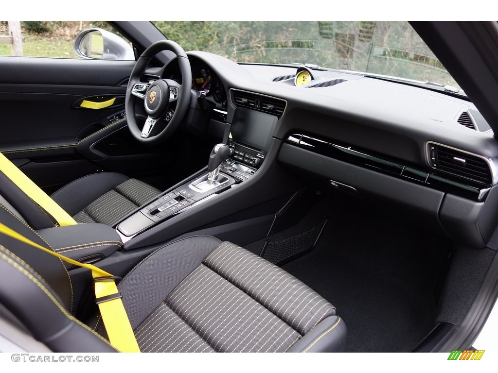 2019 Porsche 911 Carrera T Coupe Black Dashboard Photo #131141048