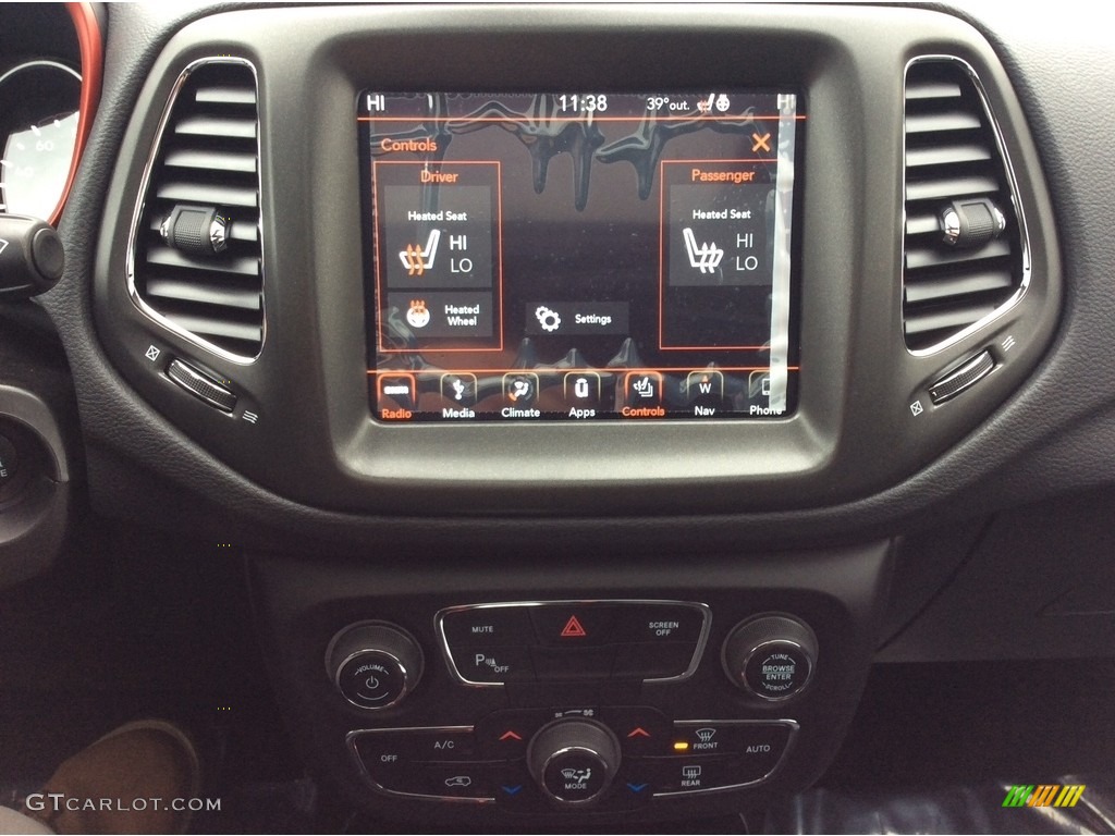 2019 Jeep Compass Trailhawk 4x4 Controls Photo #131141276