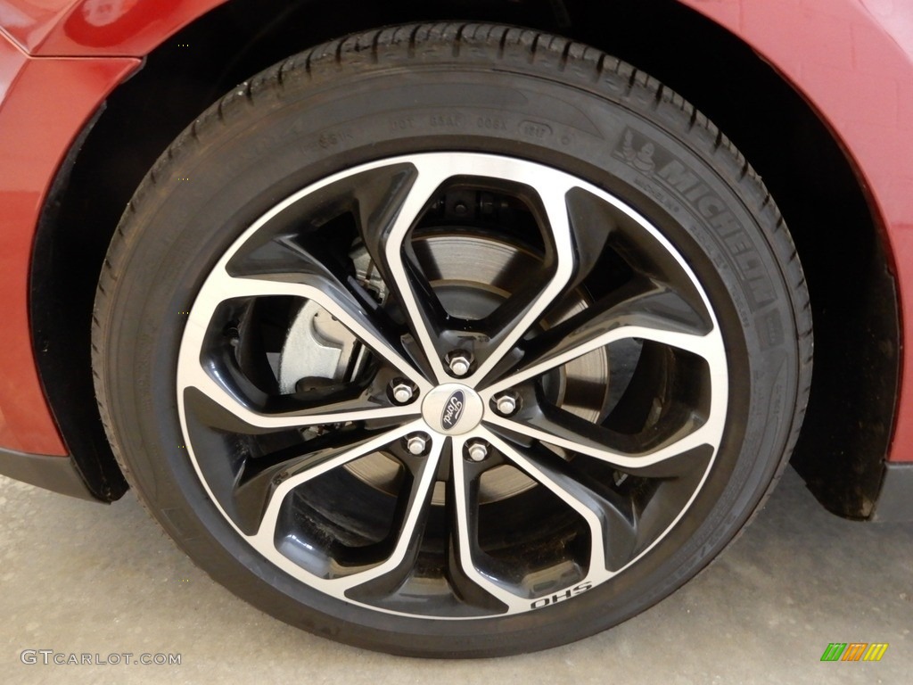 2017 Ford Taurus SHO AWD Wheel Photos