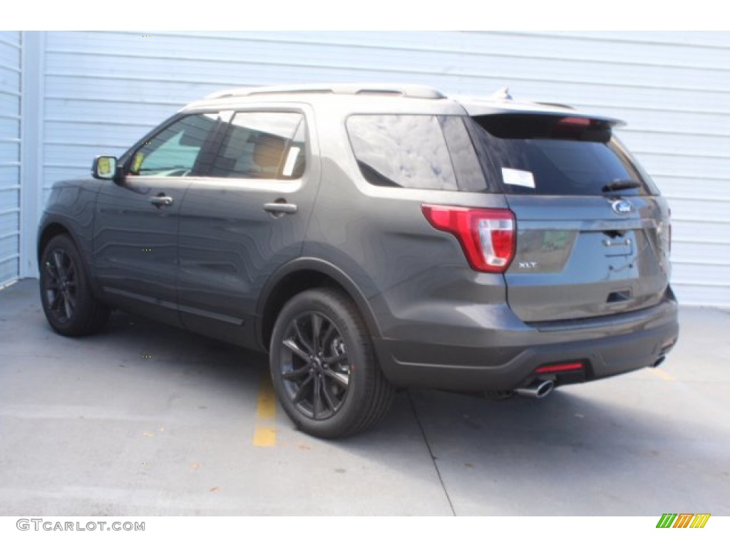 2019 Explorer XLT - Magnetic / Medium Black photo #6