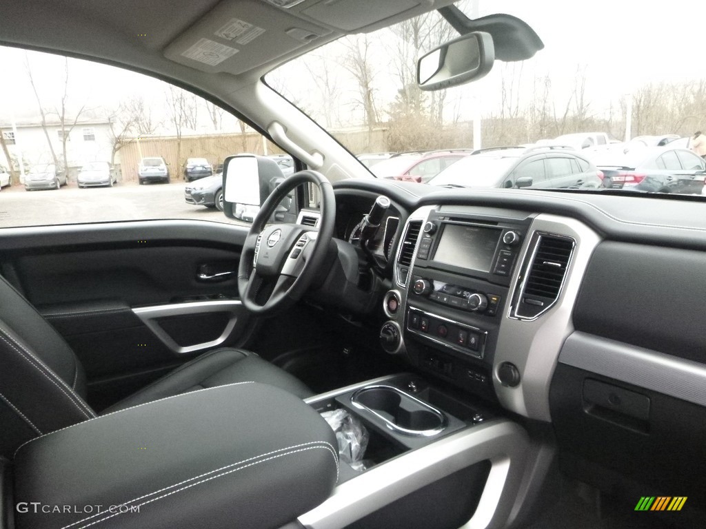 2019 Nissan TITAN XD PRO-4X Crew Cab 4x4 Dashboard Photos