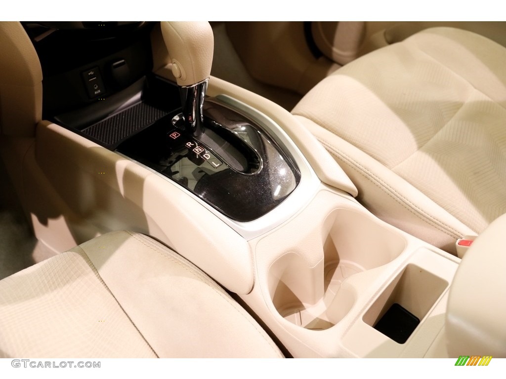 2014 Rogue SV AWD - Moonlight White / Almond photo #15