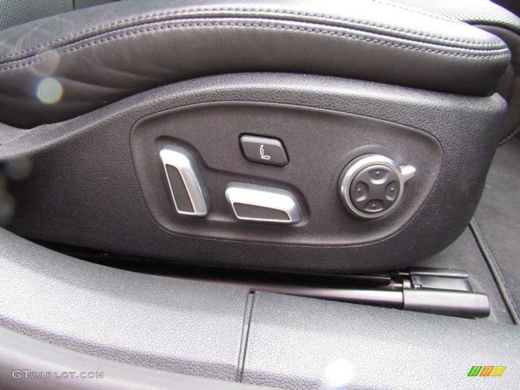 2016 Audi RS 7 4.0 TFSI quattro Controls Photo #131157145