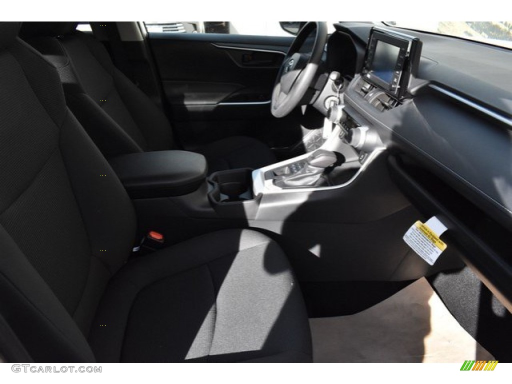 2019 RAV4 LE AWD - Super White / Black photo #11