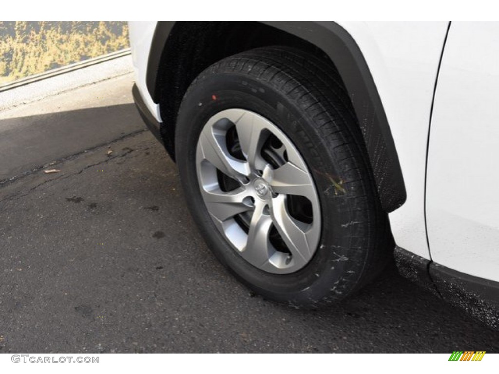 2019 RAV4 LE AWD - Super White / Black photo #32