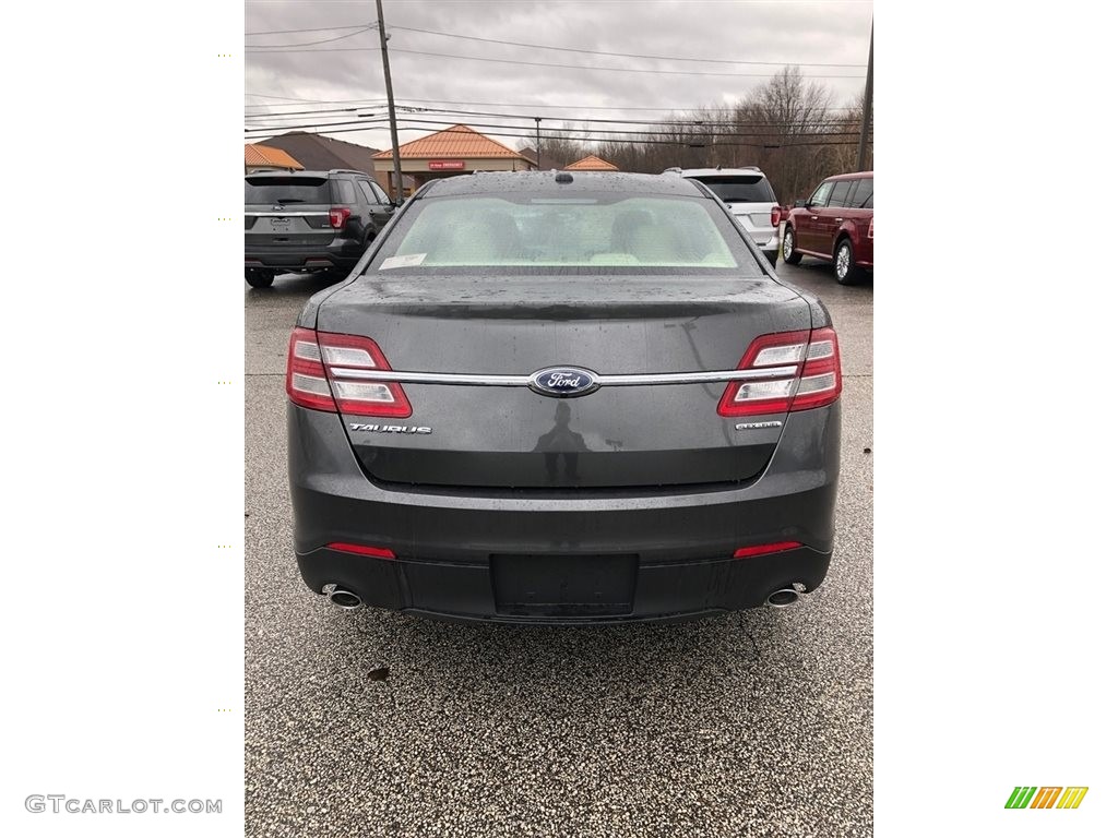 2019 Taurus SE - Magnetic / Charcoal Black photo #3
