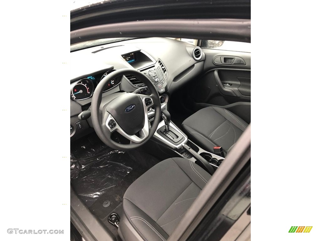 2018 Fiesta SE Hatchback - Magnetic / Charcoal Black photo #5