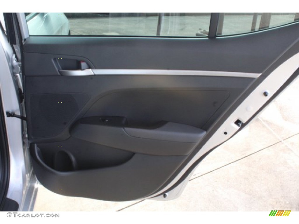 2019 Elantra SE - Symphony Silver / Black photo #14