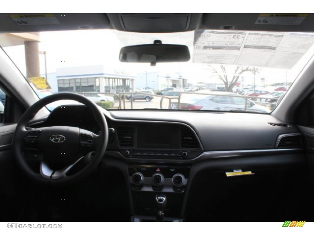 2019 Elantra SE - Symphony Silver / Black photo #16