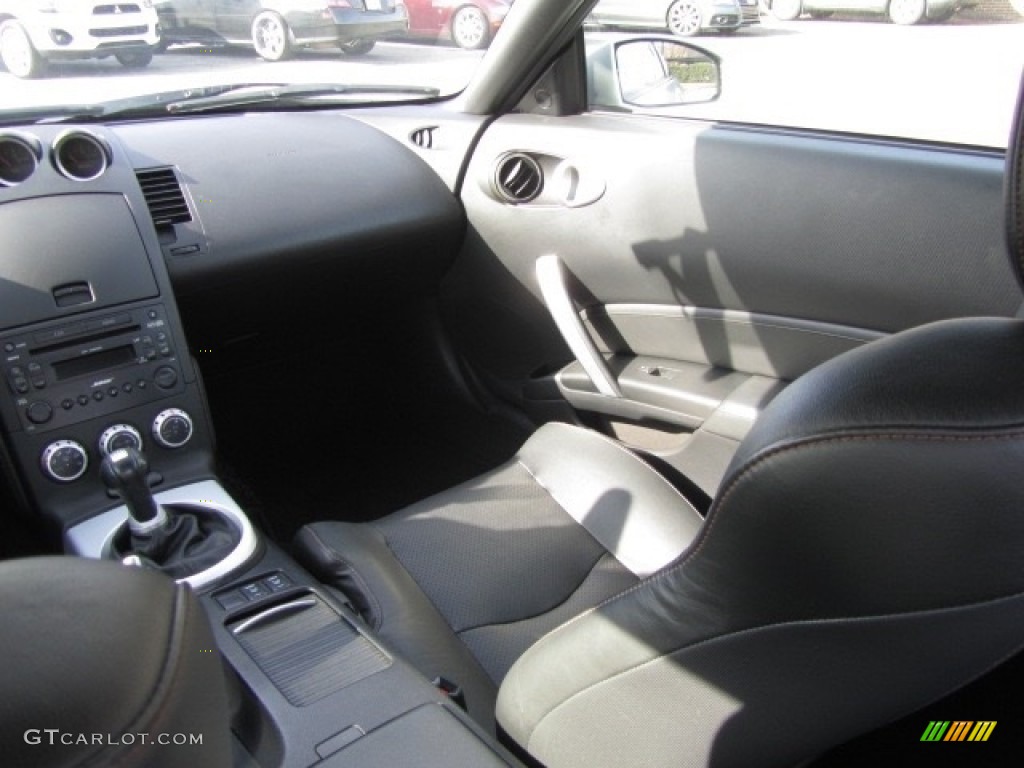 2006 350Z Touring Coupe - Silverstone Metallic / Charcoal Leather photo #14