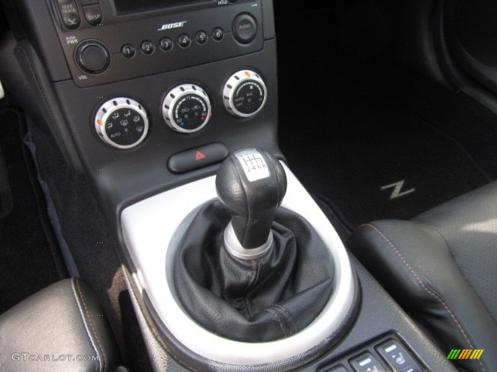 2006 350Z Touring Coupe - Silverstone Metallic / Charcoal Leather photo #17