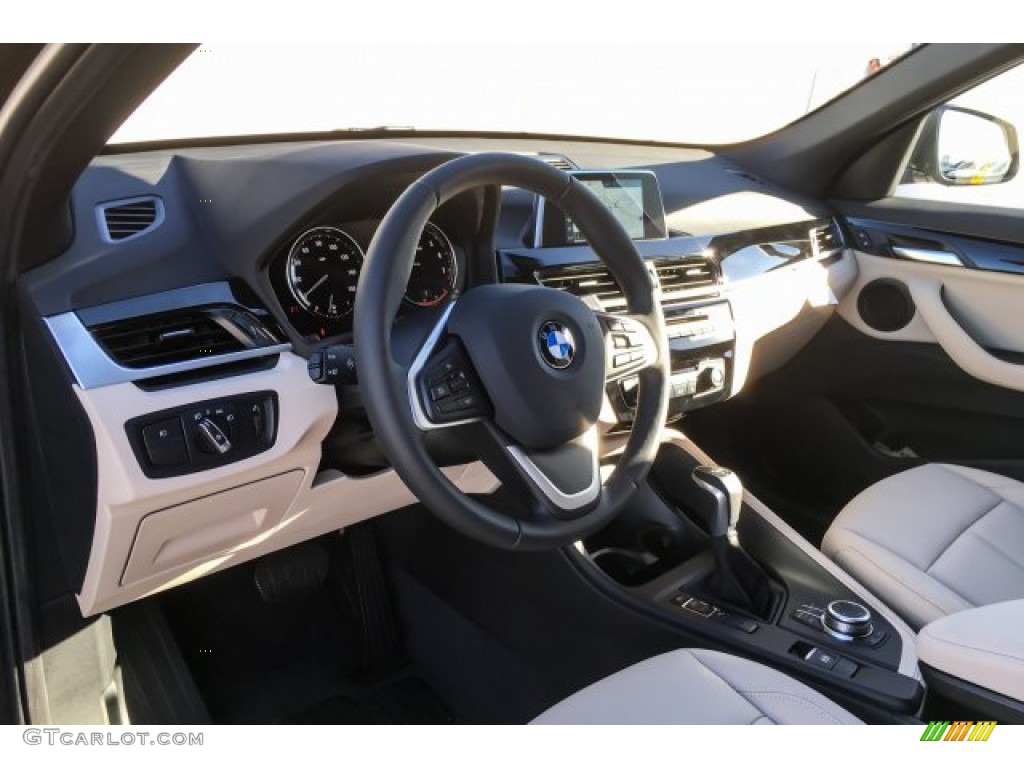 2019 X1 sDrive28i - Jet Black / Oyster/Black photo #4