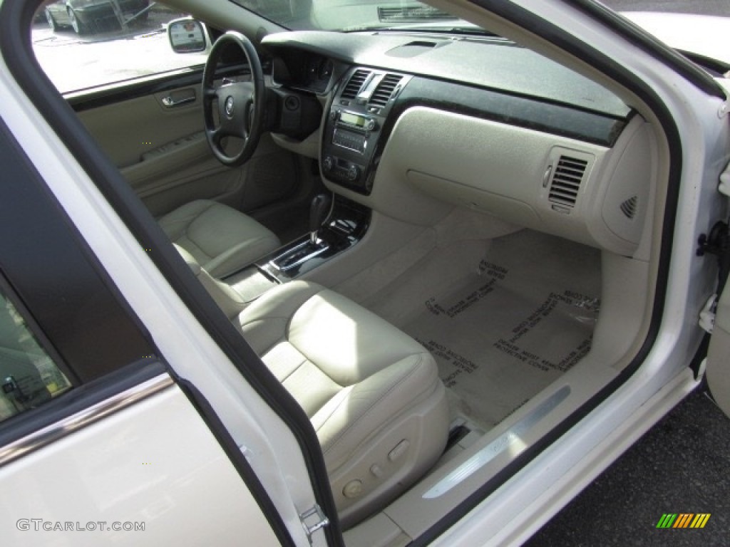 2011 DTS Luxury - White Diamond Tricoat / Titanium/Dark Titanium Accents photo #21
