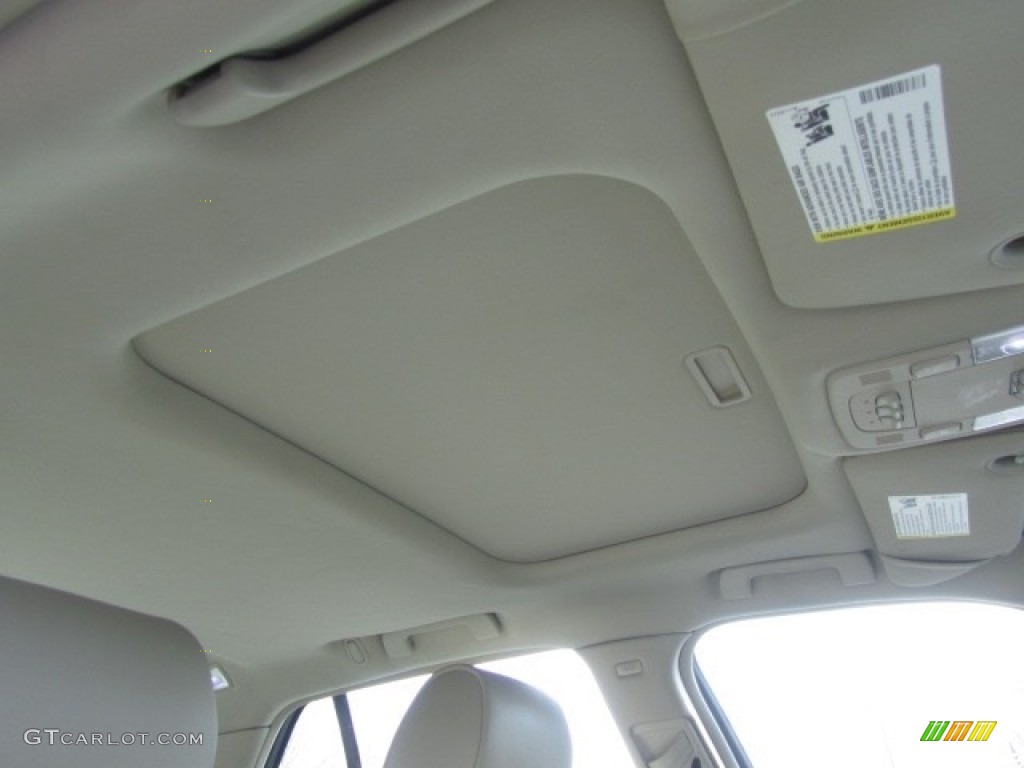2011 DTS Luxury - White Diamond Tricoat / Titanium/Dark Titanium Accents photo #23