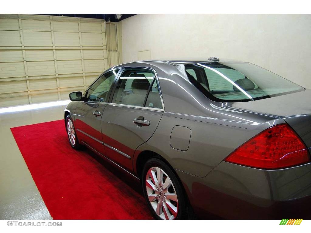 2007 Accord EX-L V6 Sedan - Carbon Bronze Pearl / Ivory photo #9