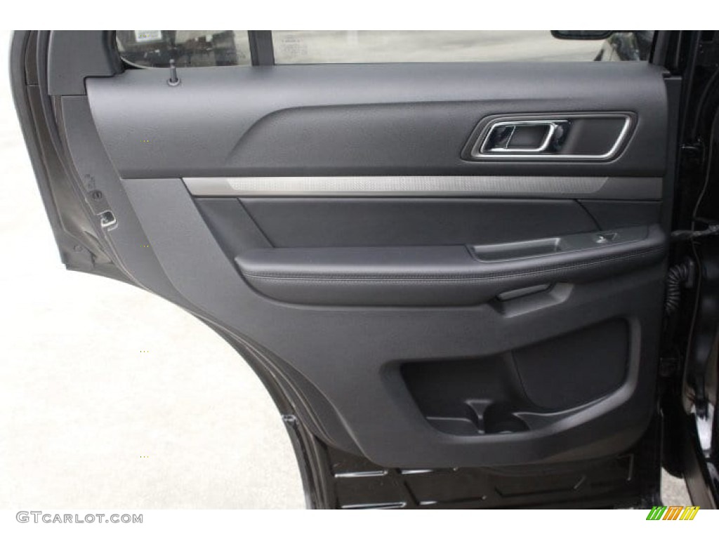2018 Explorer XLT - Shadow Black / Ebony Black photo #24