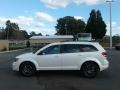 2018 White Noise Tri-Coat Dodge Journey SE  photo #2