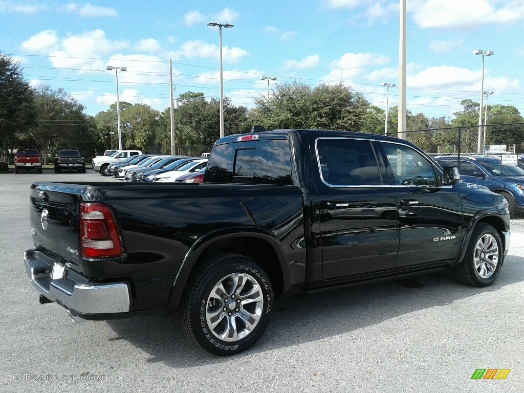 2019 1500 Long Horn Crew Cab 4x4 - Diamond Black Crystal Pearl / Mountain Brown/Light Frost Beige photo #5