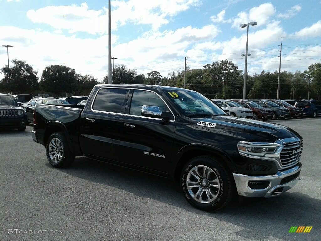 2019 1500 Long Horn Crew Cab 4x4 - Diamond Black Crystal Pearl / Mountain Brown/Light Frost Beige photo #7