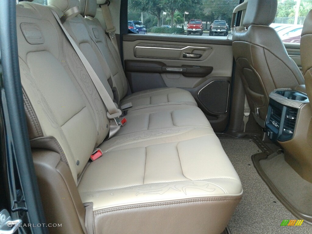 2019 1500 Long Horn Crew Cab 4x4 - Diamond Black Crystal Pearl / Mountain Brown/Light Frost Beige photo #11
