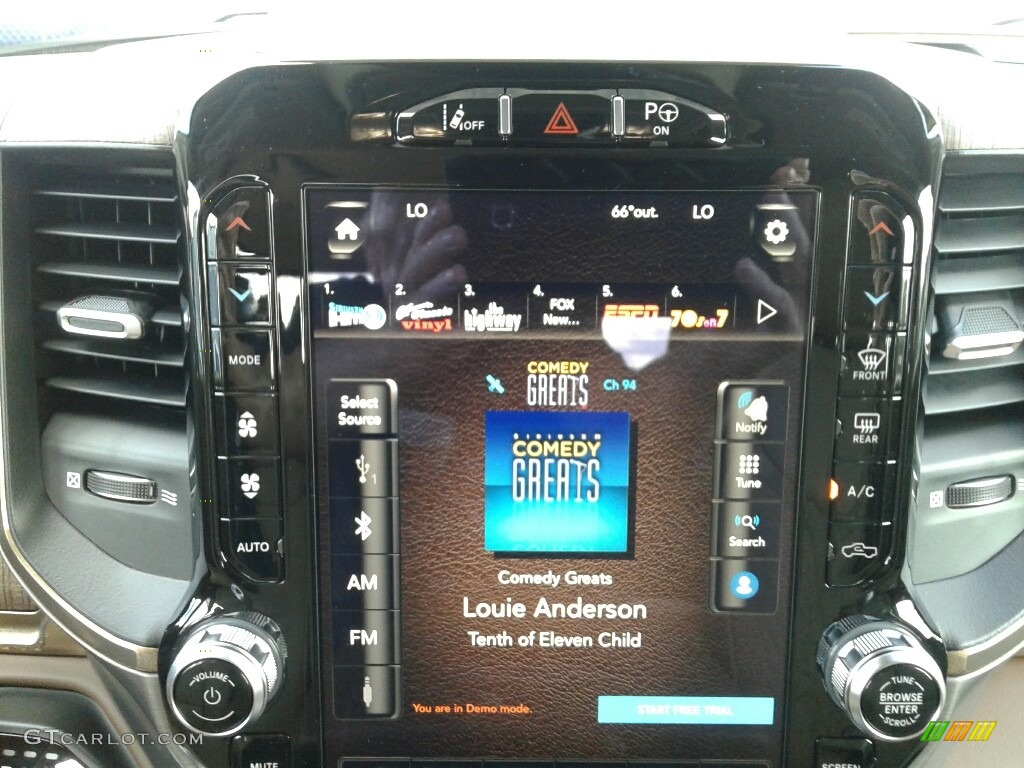 2019 1500 Long Horn Crew Cab 4x4 - Diamond Black Crystal Pearl / Mountain Brown/Light Frost Beige photo #15
