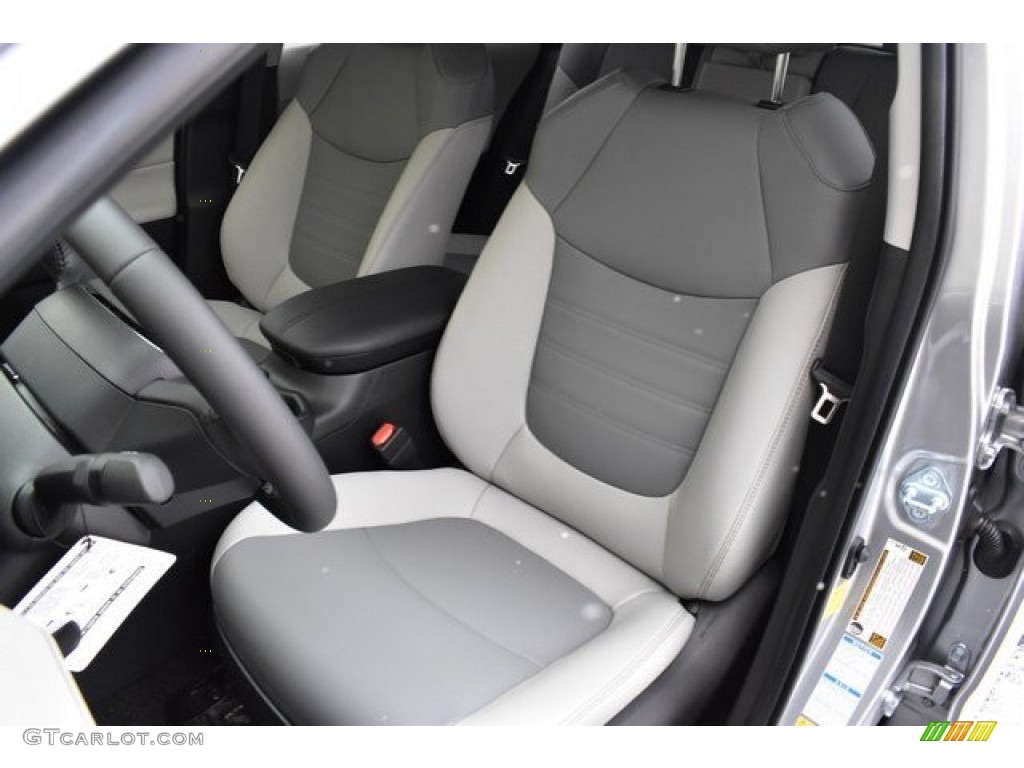 Light Gray Interior 2019 Toyota RAV4 XLE AWD Photo #131195478