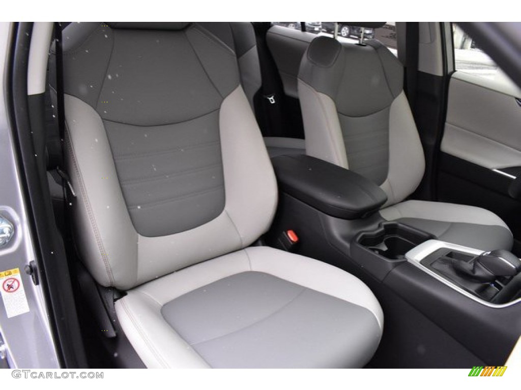 Light Gray Interior 2019 Toyota RAV4 XLE AWD Photo #131195730