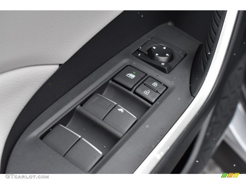 2019 RAV4 XLE AWD - Silver Sky Metallic / Light Gray photo #24