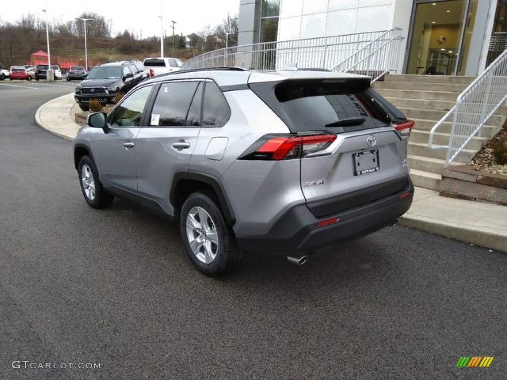 2019 RAV4 XLE AWD - Silver Sky Metallic / Light Gray photo #3
